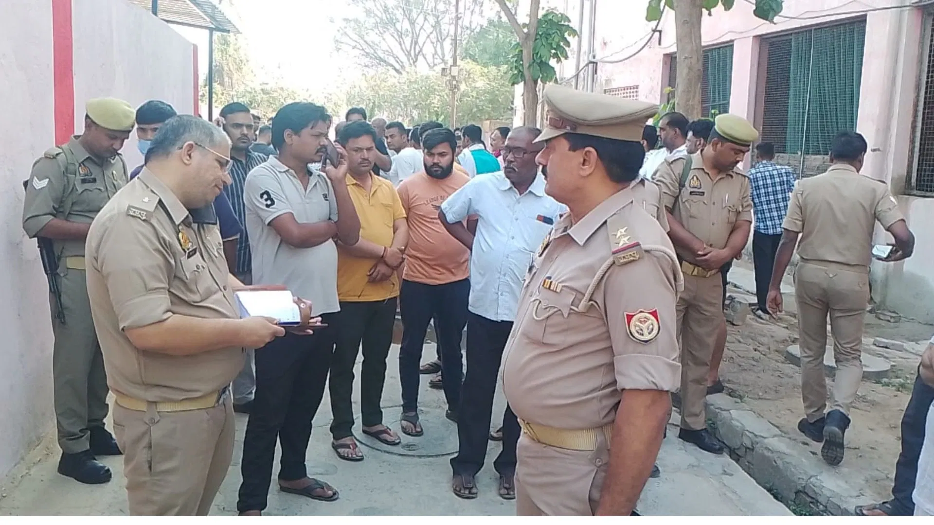 मिर्जापुर में अधिवक्ता की हत्या का सीसीटीवी फुटेज