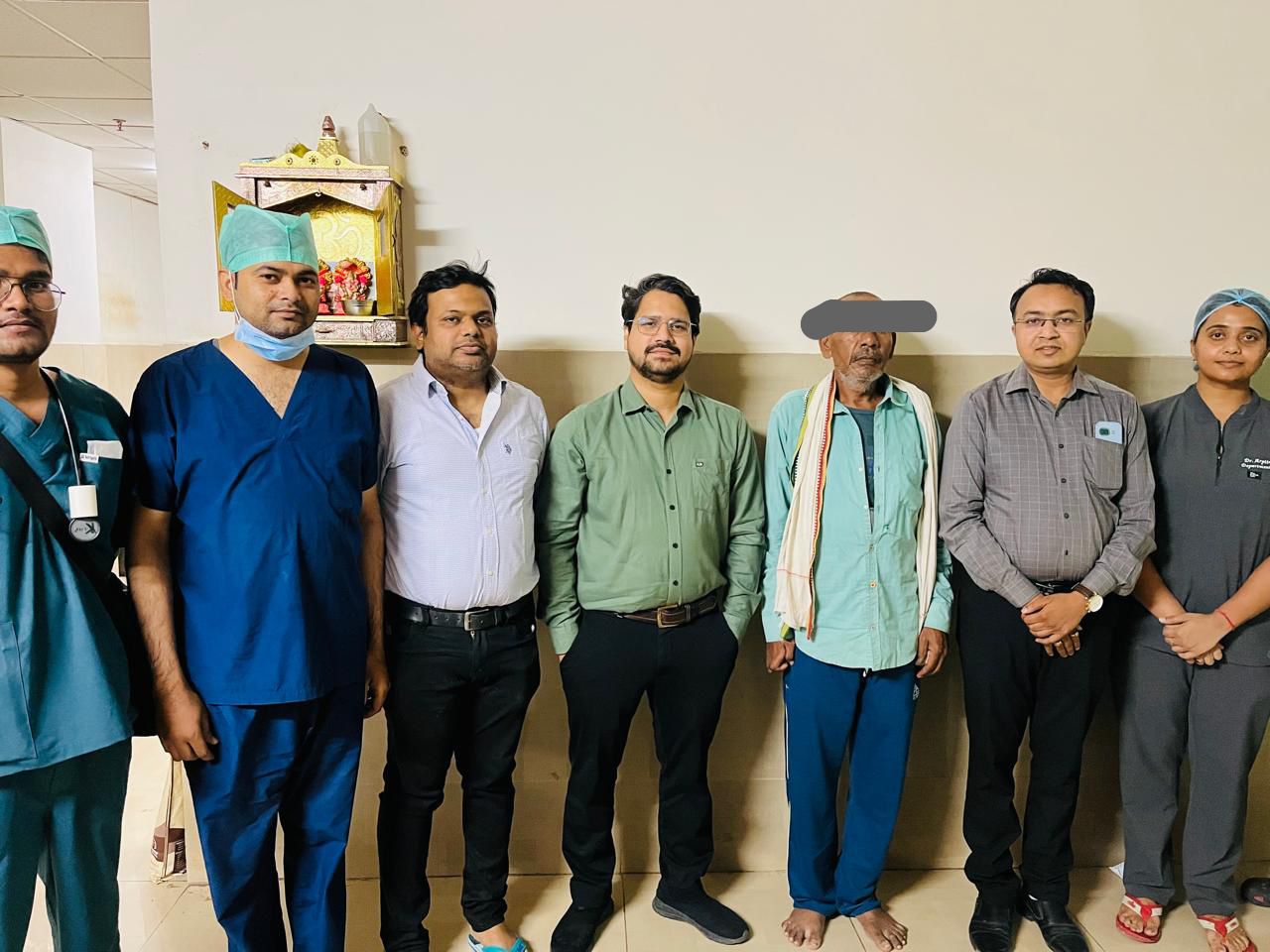 SN Medical College doctors successful tumor surgery team in Agra
