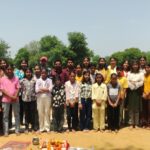 आगरा की कुआं खेड़ा स्पोर्ट्स एकेडमी में बुद्ध पूर्णिमा पर हवन और वृक्षारोपण करते खिलाड़ी और संचालक