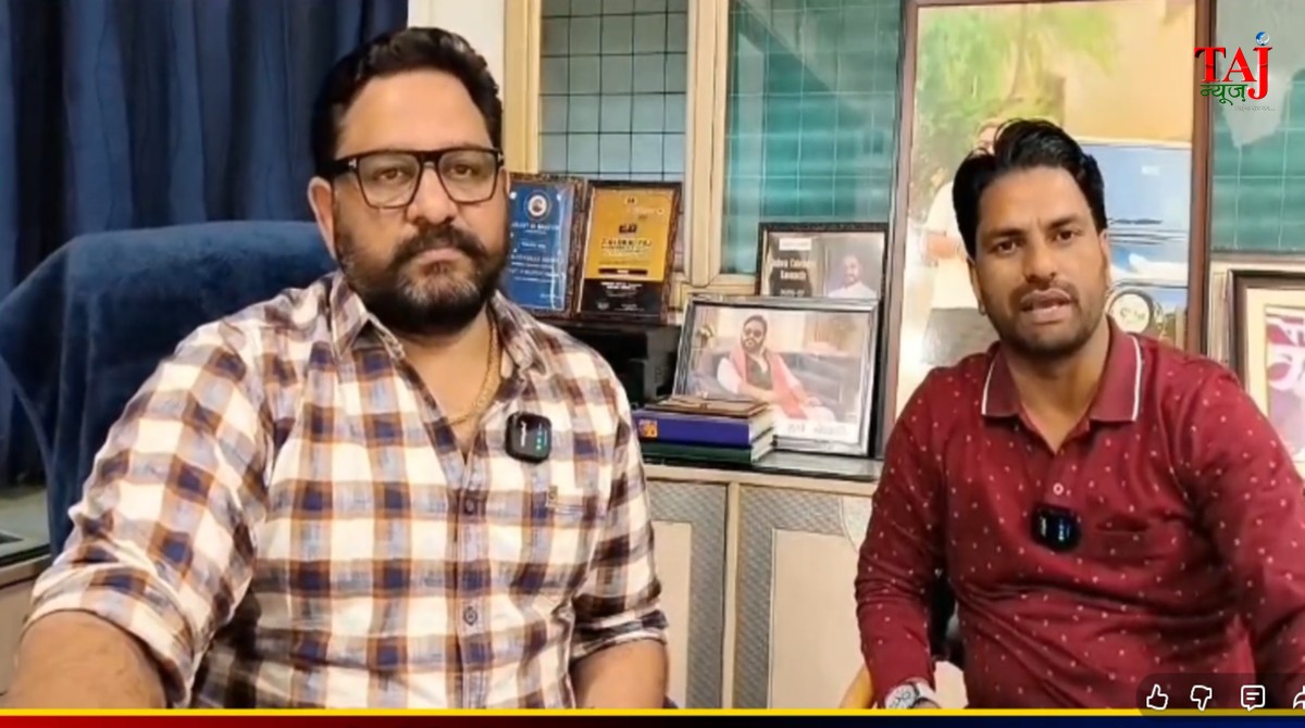 आगरा समाजवादी पार्टी महानगर उपाध्यक्ष मधुकर अरोड़ा मिक्की ताज न्यूज़ के कार्यक्रम मुद्दा में जावेद खान के साथ इंटरव्यू देते हुए