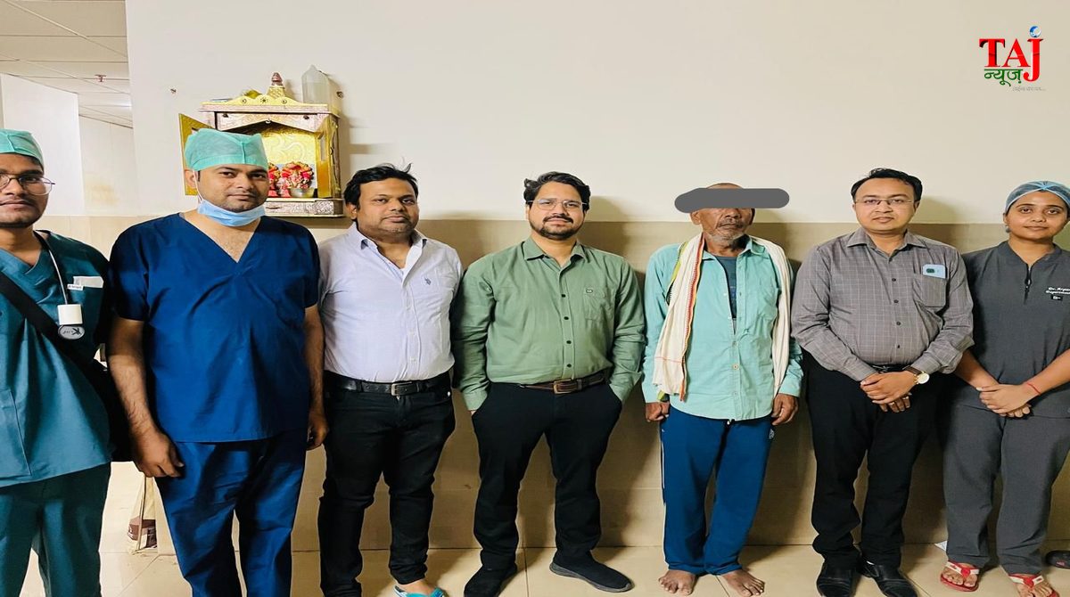 SN Medical College doctors successful tumor surgery team in Agra