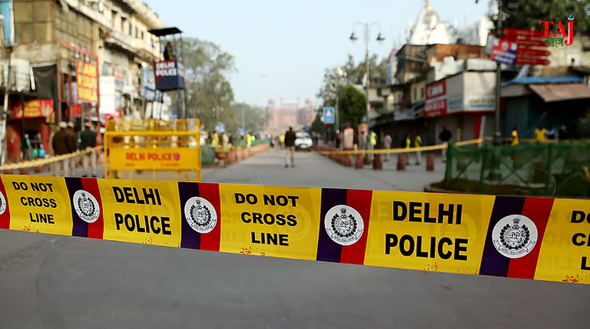 Delhi police forensics investigation bay inside a barricaded residential room layout