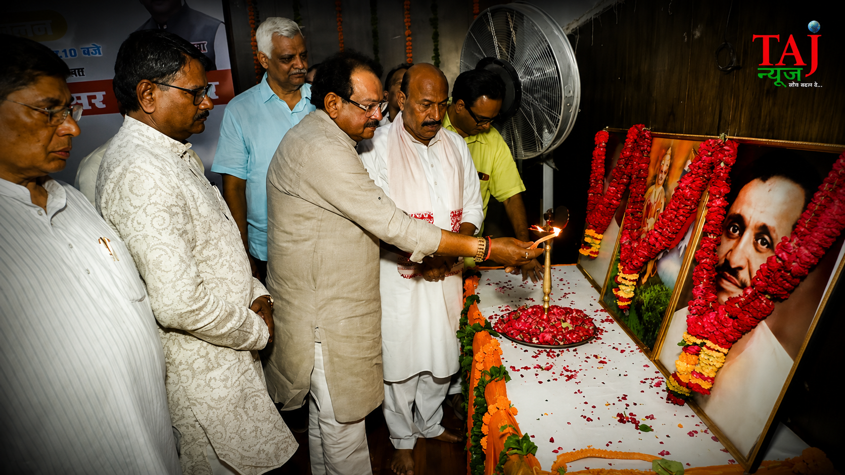 Union Minister Dr Virendra Kumar and party leaders presenting at Developed India Conference pavilion inside JP Sabhagar Agra review setup.
