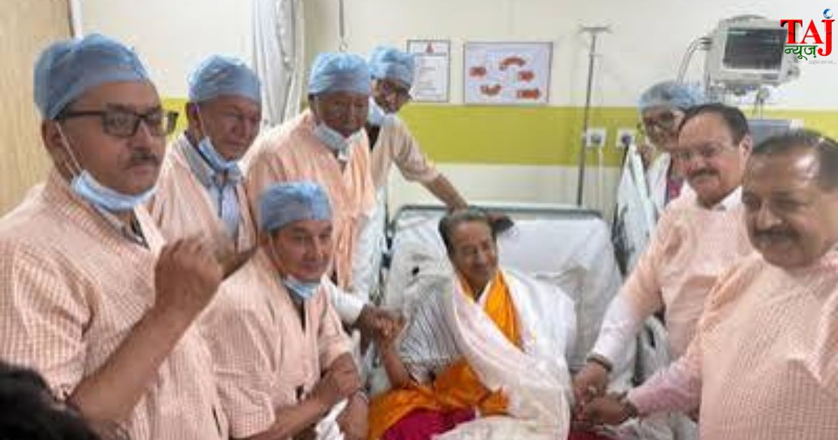 अस्पताल में सामाजिक कार्यकर्ता सोनम वांगचुक का अनशन तुड़वाते केंद्रीय मंत्री जेपी नड्डा एवं सीजेपी प्रदर्श
