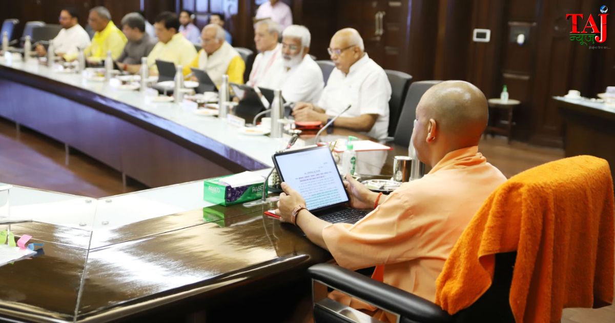 मुख्यमंत्री योगी आदित्यनाथ की अध्यक्षता में लखनऊ में आयोजित कैबिनेट बैठक की फाइल फोटो