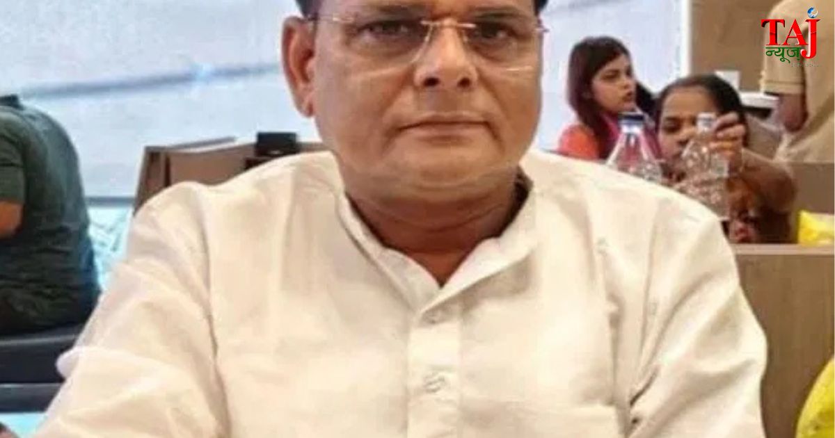 आगरा के सिकंदरा में गुरुद्वारा गुरु का ताल रेलवे ट्रैक के पास खड़ी मृतक डॉक्टर लटूरी सिंह यादव की लावारिस बरामद कार