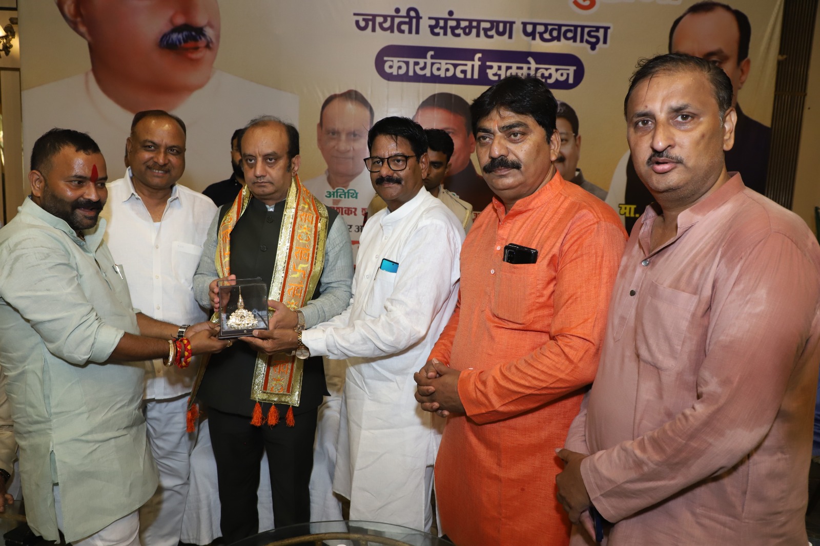 BJP National Spokesperson Sudhanshu Trivedi addressing the grand worker conference in Agra