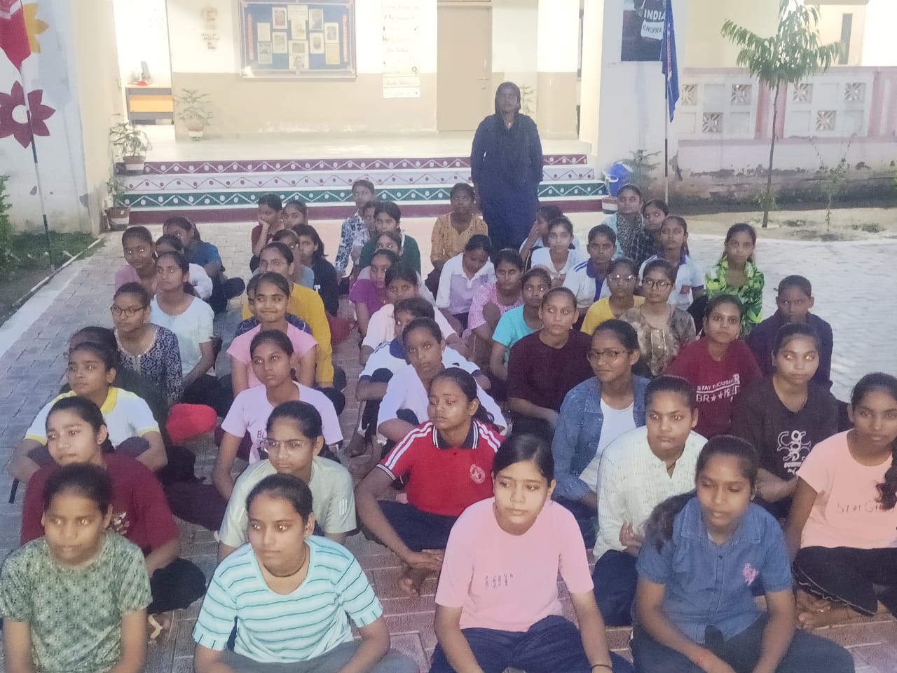 अटल आवासीय विद्यालय में आयोजित सुरक्षा एवं प्रशिक्षण कार्यक्रम का समापन