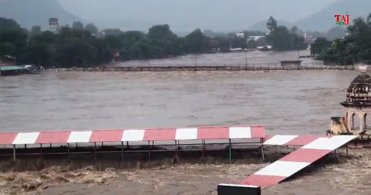 चित्रकूट में मंदाकिनी नदी के उफान और गोरगी बांध टूटने की सूचना के बाद रामघाट क्षेत्र में बाढ़ जैसे हालात और प्रशासनिक बचाव अभियान।