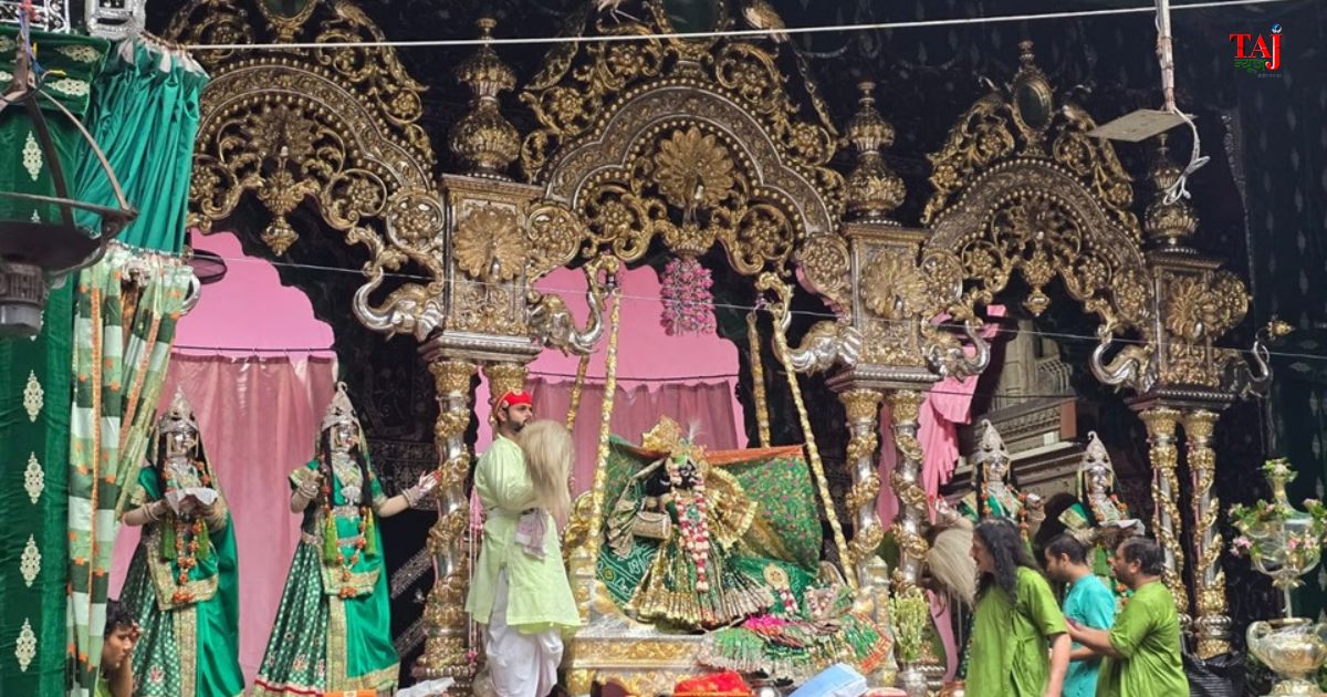 वृंदावन के बांकेबिहारी मंदिर में श्रीकृष्ण जन्माष्टमी पर होने वाली दिव्य मंगला आरती और श्रद्धालुओं की दर्शन व्यवस्था।