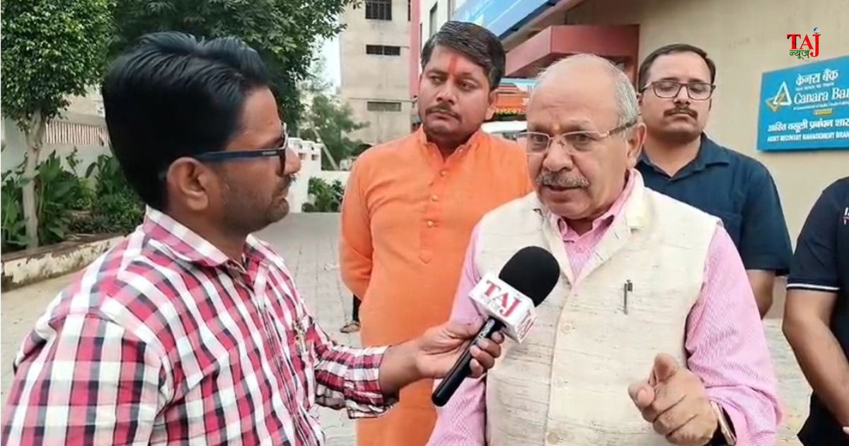 ताज न्यूज़ से बातचीत में 11 सितंबर की बैंक हड़ताल पर सवाल उठाते बीएमएस के अखिल भारतीय सचिव गिरीश चंद्र आरजी।