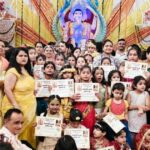 दयालबाग गणेश महोत्सव में राधा-कृष्ण के रूप में सजे बच्चों ने दी मनमोहक प्रस्तुति, श्रद्धालुओं ने लगाए जयकारे दयालबाग आगरा के गणेश चौक स्थित ऐश्वर्य कॉम्प्लेक्स में राधा-कृष्ण के स्वरूप में सजे बच्चों की मनमोहक प्रस्तुति।