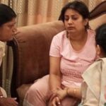 112 मिनट की साजिश, 10 मिनट में हत्यारों की एंट्री; अब बेटे सुब्रत की भूमिका पर भी पुलिस की नजर कानपुर के दवा कारोबारी विनीत मिनोचा हत्याकांड मामले में जांच करती पुलिस और अपार्टमेंट के सीसीटीवी फुटेज।