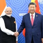 चीन का बदला सुर: भारत से कारोबार बढ़ाना चाहता है ड्रैगन, आज मोदी-शी मुलाकात पर दुनिया की नजर प्रधानमंत्री नरेंद्र मोदी और चीनी राष्ट्रपति शी जिनपिंग के बीच नई दिल्ली ब्रिक्स शिखर सम्मेलन 2026 के दौरान द्विपक्षीय वार्ता।