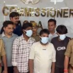 आगरा के खेरागढ़ में हाईटेंशन तार चोरी के मामले में गिरफ्तार कबाड़ कारोबारी व आरोपी और पुलिस द्वारा बरामद सामान।