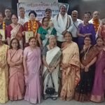 हिंदी दिवस पर साहित्यिक प्रतिभाओं का सम्मान, रेनू उपाध्याय को ‘साहित्य साधिका सम्मान’ आगरा में साहित्य साधिका सम्मान समारोह के दौरान रेनू उपाध्याय और डॉ. मंजू यादव मृदुल को सम्मानित करते हुए साहित्यकार।