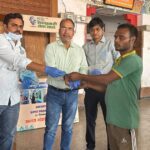 आगरा छावनी स्टेशन पर स्वच्छता पखवाड़ा के तहत 64 संविदा कर्मचारियों की स्वास्थ्य जांच और PPE किट वितरण