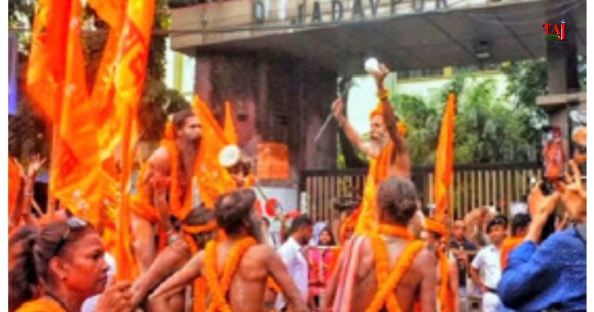 शमिक लाहिड़ी का आलेख थाली में चावल नहीं, लेकिन सपनों में घी की कमी भी नहीं है