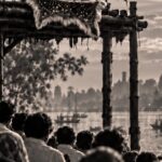 सिल्वर स्क्रीन पर दिखेगा देवराहा बाबा का रहस्यमयी जीवन: 2027 में रिलीज होगी ‘मचान बाबा’ देवराहा बाबा बायोपिक फिल्म मचान बाबा 2027 रिलीज पोस्टर ओजस फिल्म्स