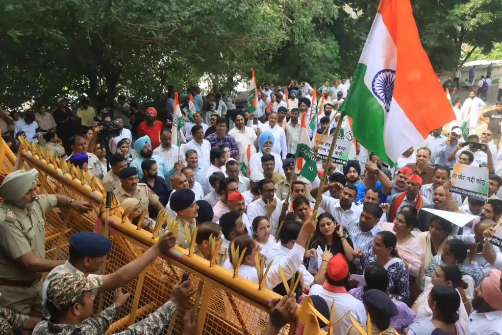 दिल्ली में INDIA ब्लॉक का विरोध प्रदर्शन
